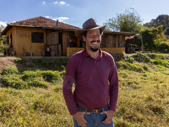 CHICO BENTO E a GOIABEIRA MARAVIOSA