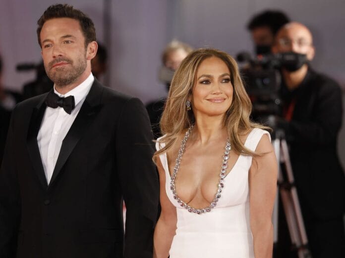 Ben-affleck-jlo-divorcio Ben Affleck e Jennifer Lopez assinam divórcio