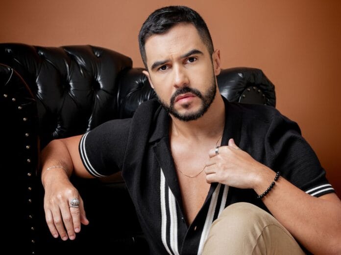 Rodrigo Tardelli celebra reconhecimento internacional com sua atuação impactante na série 