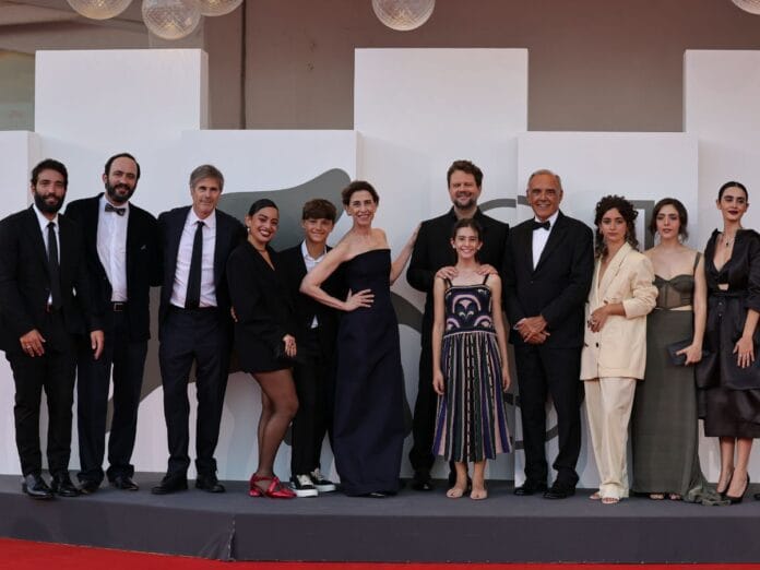 Elenco e equipe de Ainda Estou Aqui no Festival de Veneza