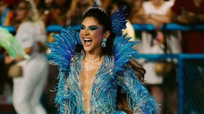 Imagem da musa da Acadêmicos do Grande Rio, Mileide Mihaile na Sapucaí