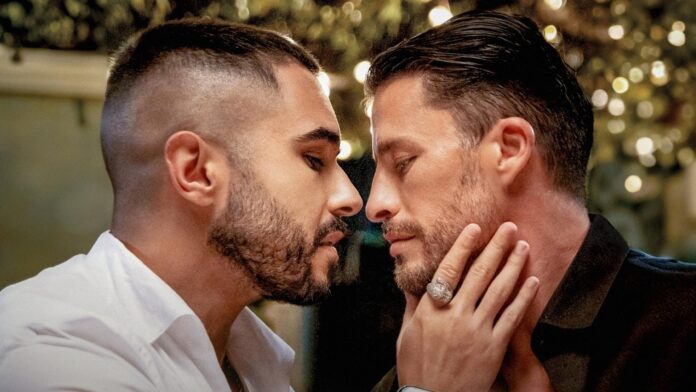 foto de divulgação da 2° temporada de Estranho Jeito de Amar