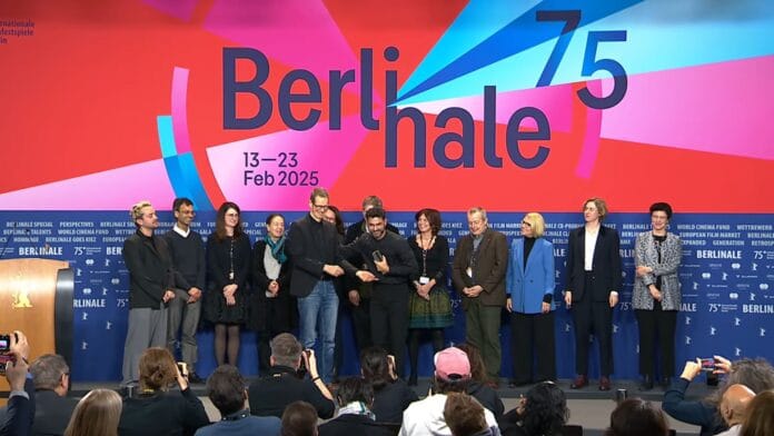 Diretor Gabriel Mascaro e equipe do filme 