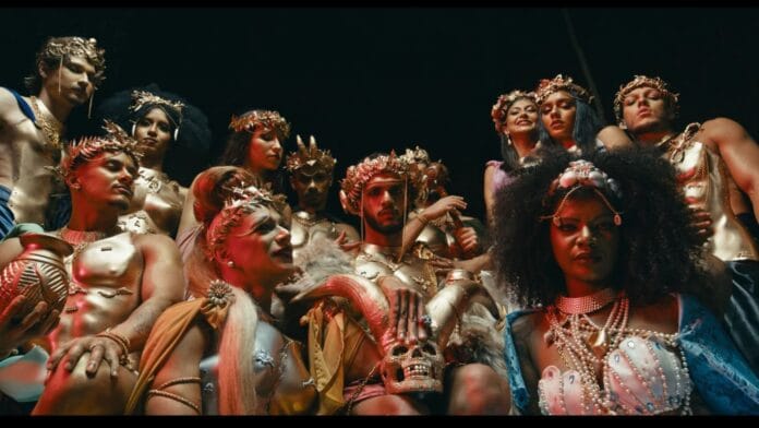 shelldon-malvasi-lanca-clipe-de-aries O cantor Shelldon Malvasi apresenta o clipe de