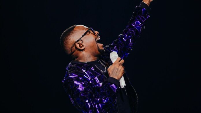 em entrevista, o pagodeiro Mumuzinho nos revelou mais detalhes de sua trajetória de sucesso e planos para o futuro