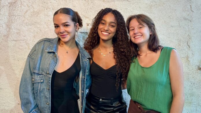 Mel Maia e outras jovens atrizes se preparam para novo filme