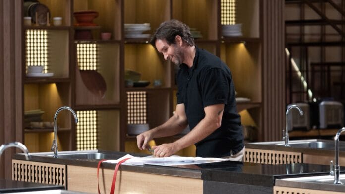 Salomar é o primeiro a deixar a 12ª temporada do MasterChef Brasil