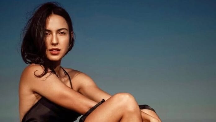 Julia Mendes interpreta personagem bíblico em ‘Paulo, O Apóstolo’