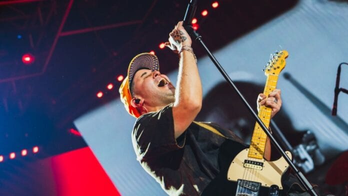 O cantor Bruno Diegues realiza apresentações em três cidades da Europa