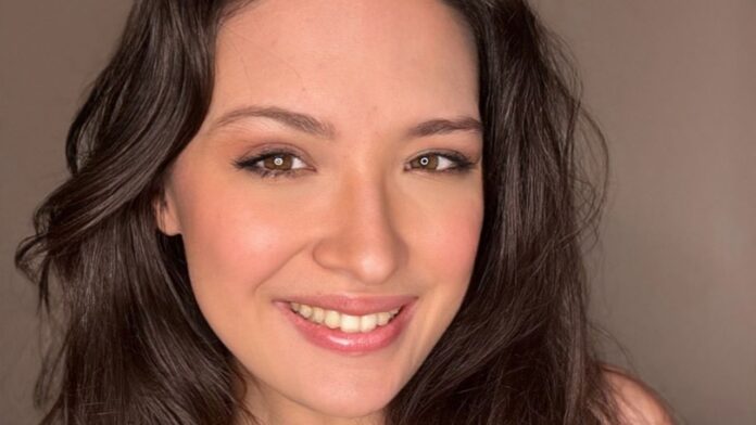 Luísa Locher tem 23 anos e está despontando no cenário artístico brasileiro