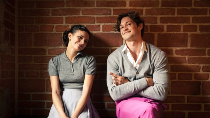 Maxton Hall: Um Mundo Entre Nós é baseada numa trilogia de livros de sucesso