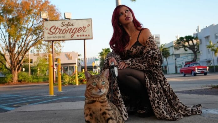 sofia-ex-angel22-lanca-stronger-mais-forte-que-eu Sofia, ex integrante do grupo Angel22, lança novo single solo