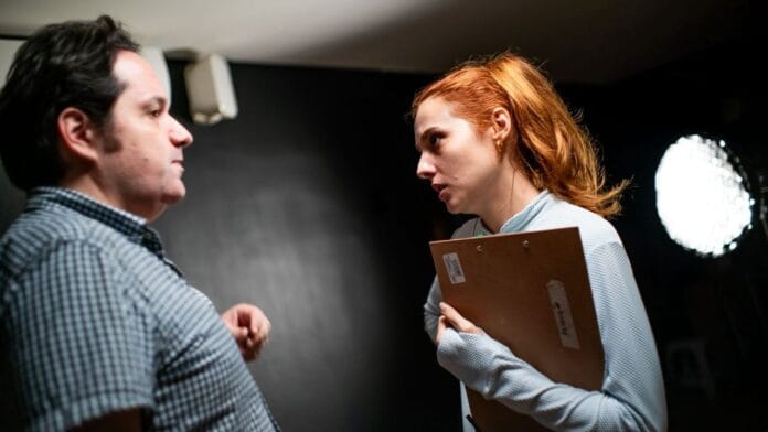 A atriz Anna Dalmei deu um novo passo em sua carreira dentro da produtora Valence Filmes