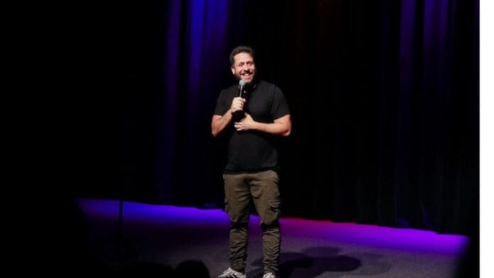 o humorista apresentou a primeira temporada do programa 