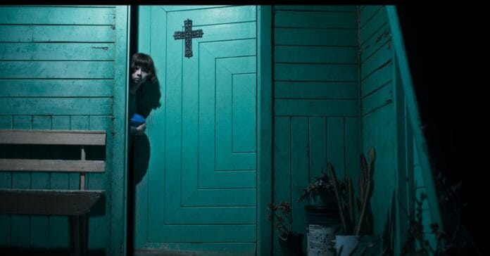 “Delírio”, dirigido pela cineasta Alexandra Latishev Salazar, chega aos cinemas brasileiros no dia 30 de outubro