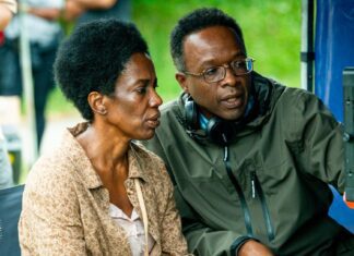 Globo Filmes roda quatro longas no Rio e mira estreias nas férias Diretores e equipe de ‘Carolina – Quarto de Despejo’ durante a gravação da cena, em produção da Globo Filmes.