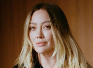 A espera acabou! Hilary Duff lança a vibrante e reflexiva “Mature” Hilary Duff está de volta com tudo! Ouça agora o novo single “Mature”